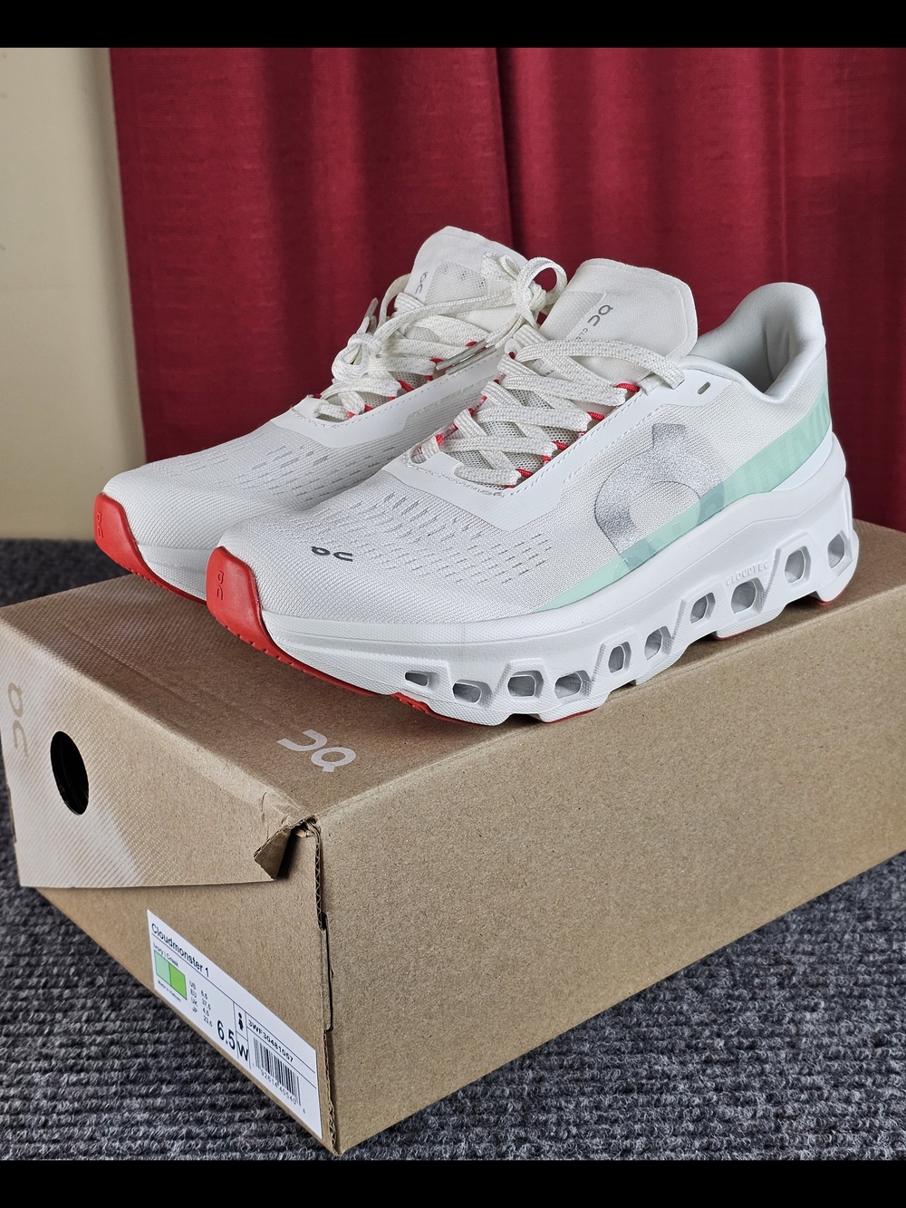 Womens on cloud monster 1 ivory Teal creek shoes new With Box Running Walking